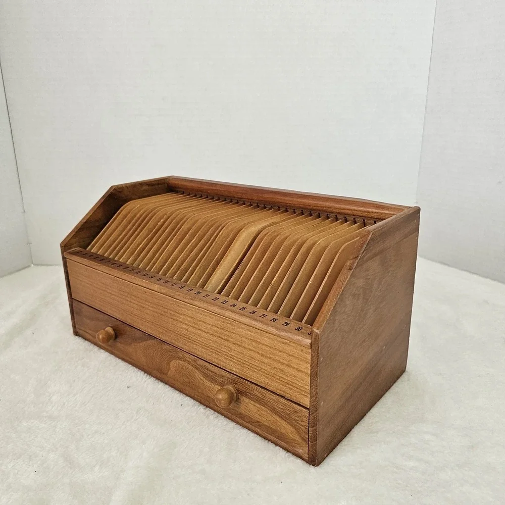 Vintage Bill Box Organized! From Days 1 To 31! Has Drawer On The Bottom!